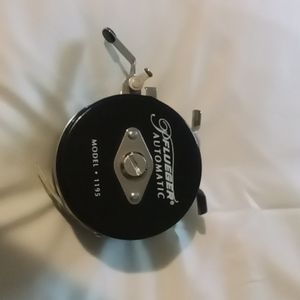 Pflueger automatic fishing reel